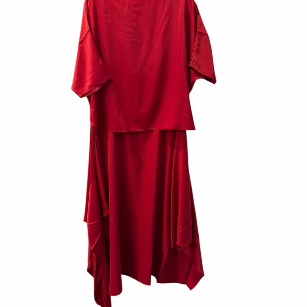 Elegant Red Maxi Dress - Picture 3 of 3